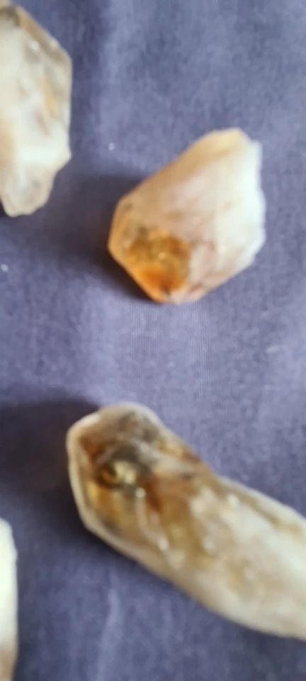 Pierres brutes de citrine