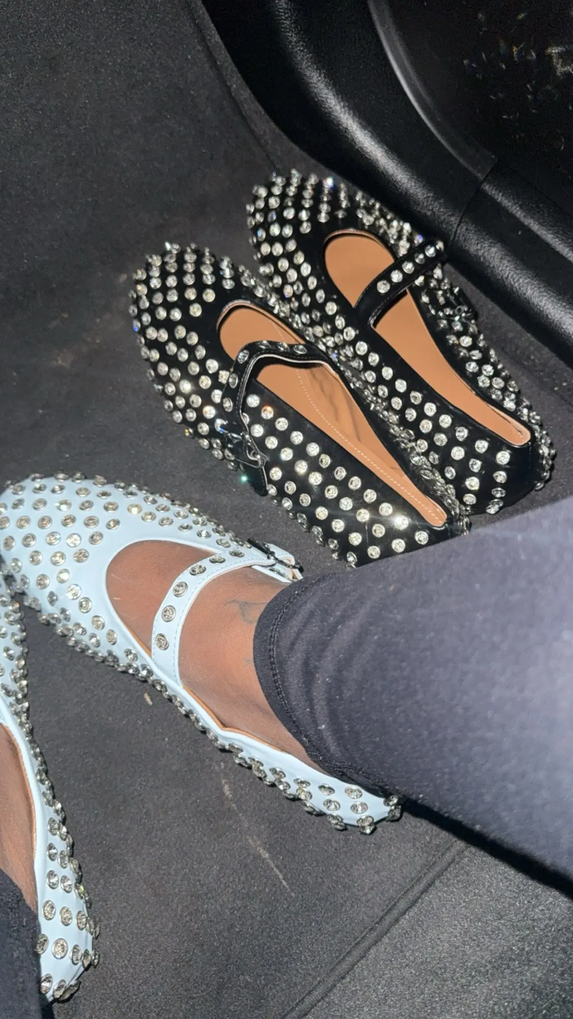 Spring/Summer Luxury Brands in Europe and America Flat Bottom Women's Shoes Fashion Rivet Genuine Leather Casual Shoes