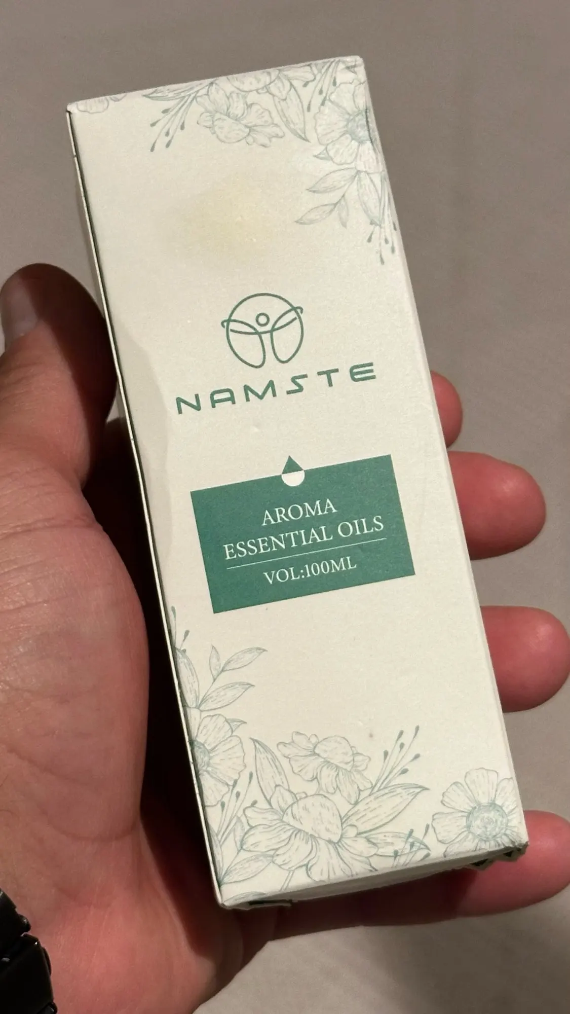 100 مللي زيوت عطرية للفواحات