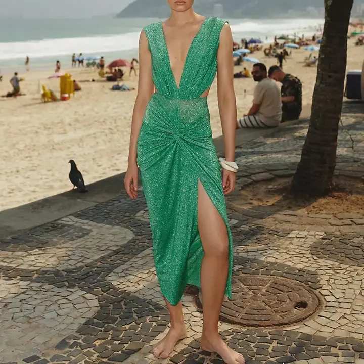 Bañador verde de una pieza con cuello en V profundo para mujer, traje de baño plisado con textura brillante, ropa de playa, novedad de 2024 - Imagen 5