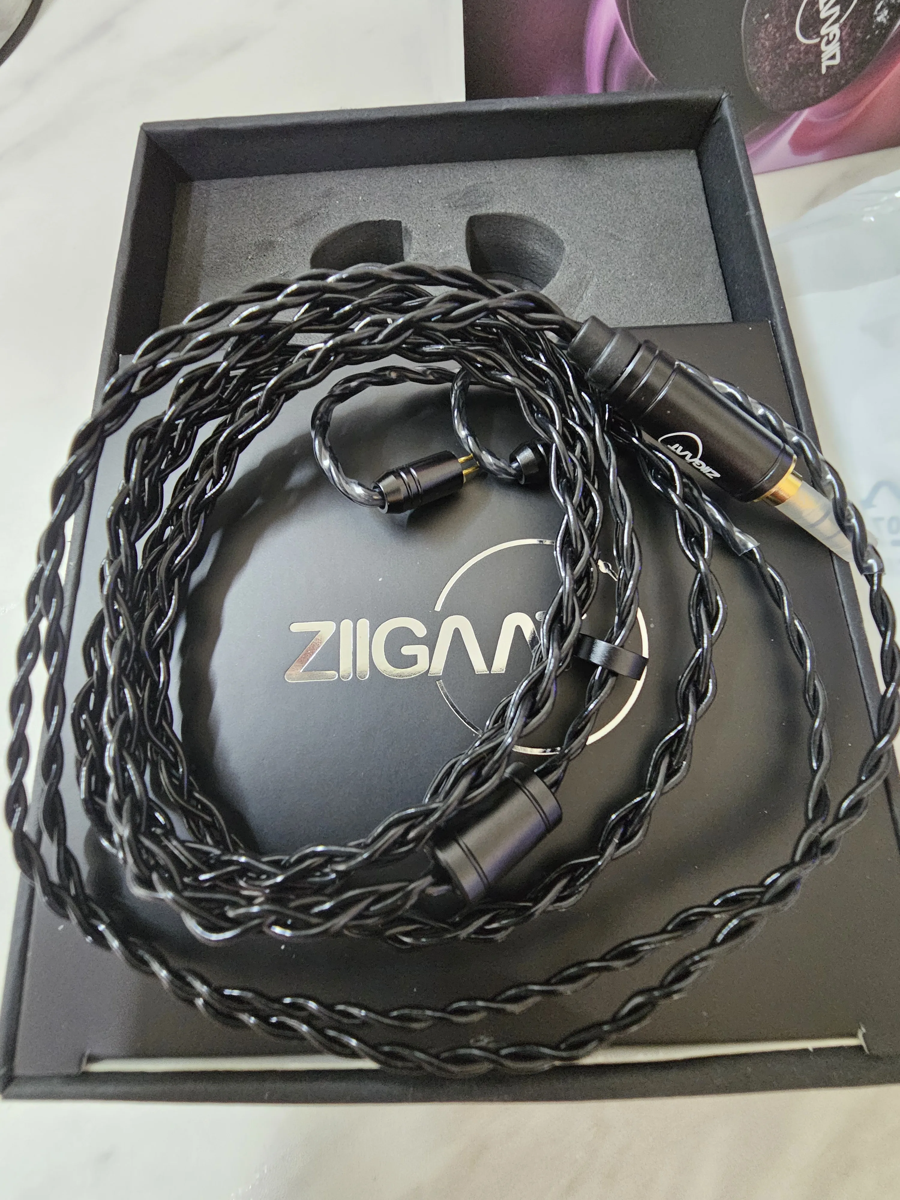 Linsoul ZiiGaat Odyssey 1DD+3BA ハイブリッド インイヤーモニター