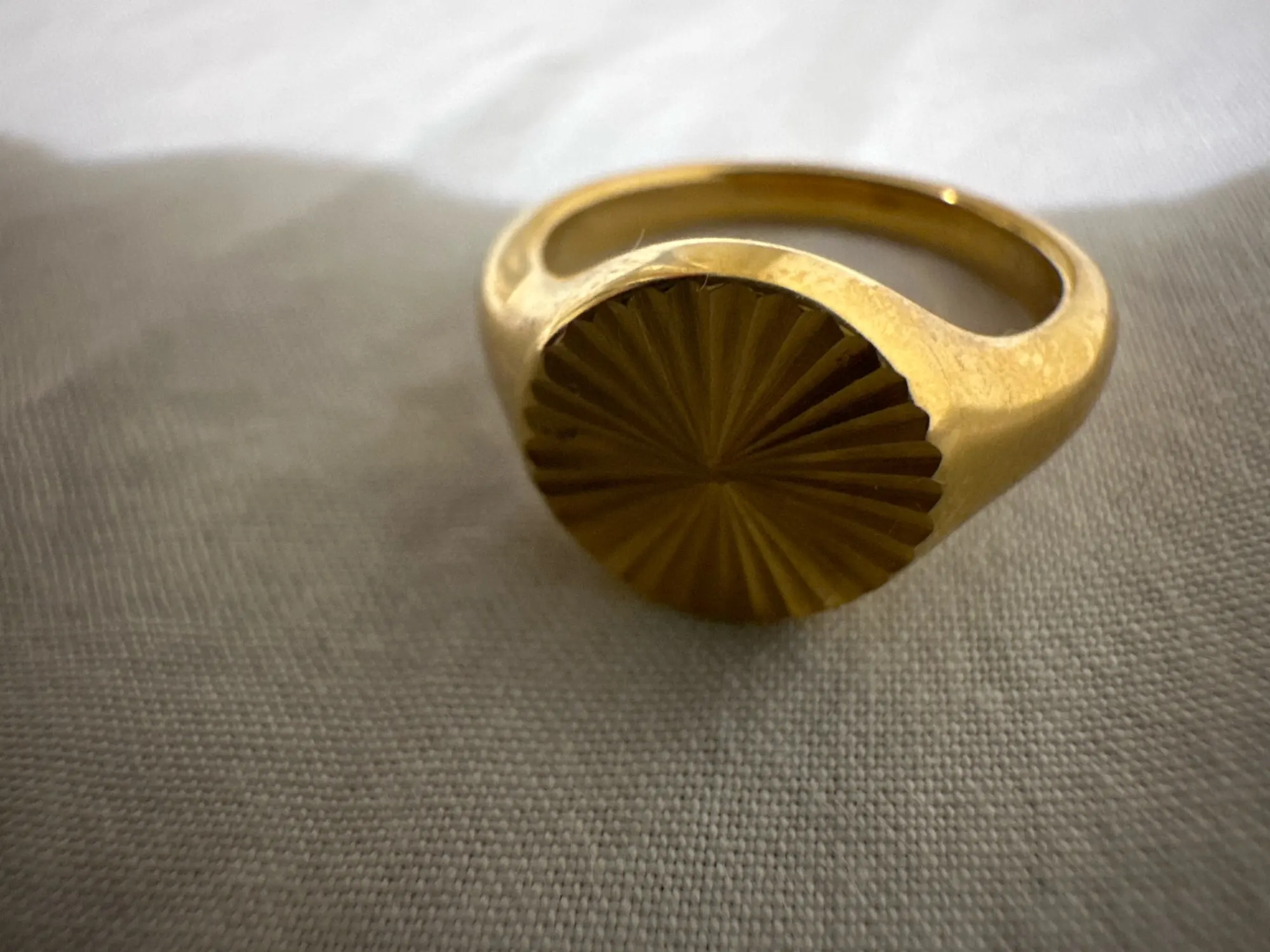 SUNIBI Stainless Steel Rings for Women Gold Color Do Not Fade Wave Rays Texture Signet Dainty Ladies Ring Jewelry Wholesale photo review