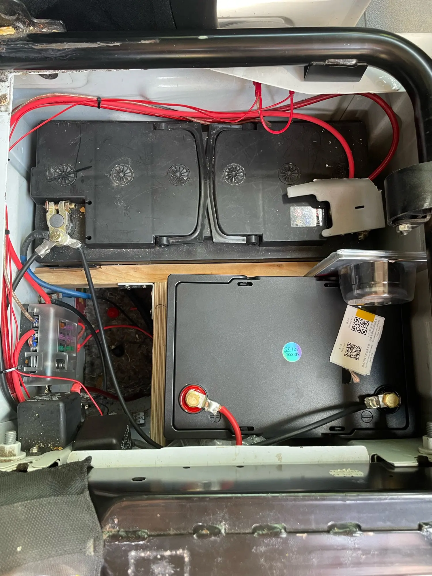 MOSEWORTH LiFePO4 12V 100Ah Battery Pack 12.8V Lithium Battery 8000+ Cycles With Bluetooth BMS Grade A For Boat RV Campers photo review