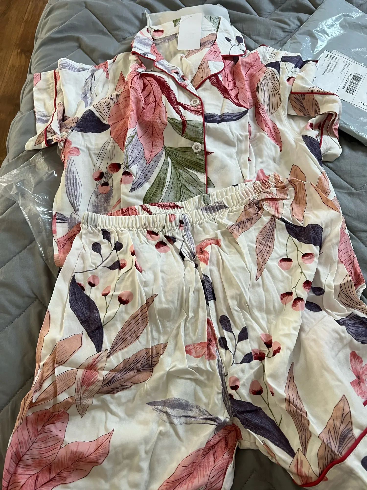 Women's 100% Viscose Long Sleeve Pajama Set photo review