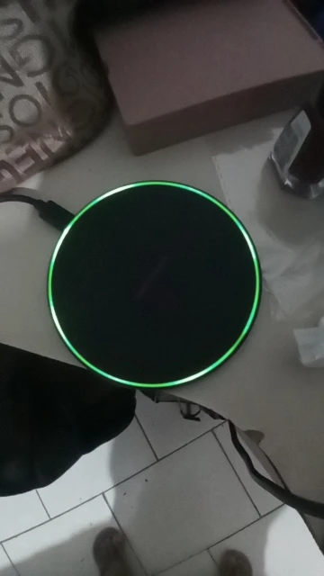 Hyper Charge Pad, Fast Wireless Charging Stand for iPhone, Samsung, Xiaomi & More photo review