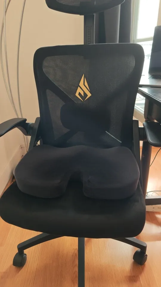 Symino Office Chair With Adjustable Headrest, Armrests, Lumbar Support, Ergonomic Office Chair, Rotating Rocker Function photo review