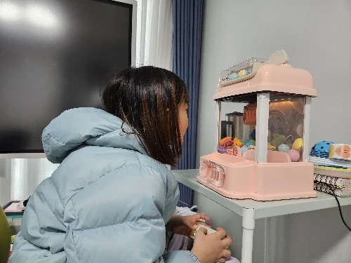 Mini Claw Catch Toy Crane Machine photo review