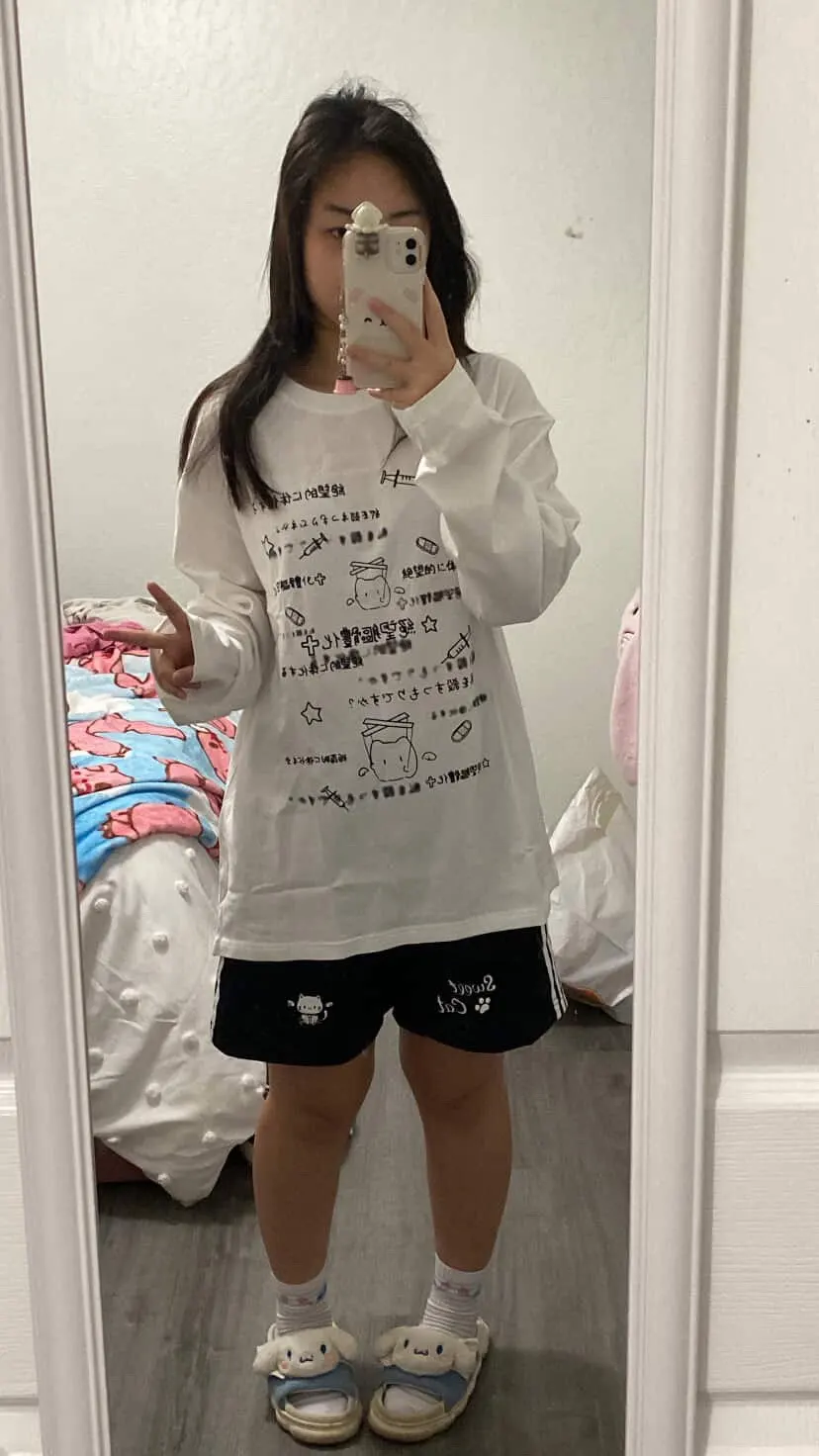 White Oversize Neko T-Shirt - Cutecore Aesthetic photo review