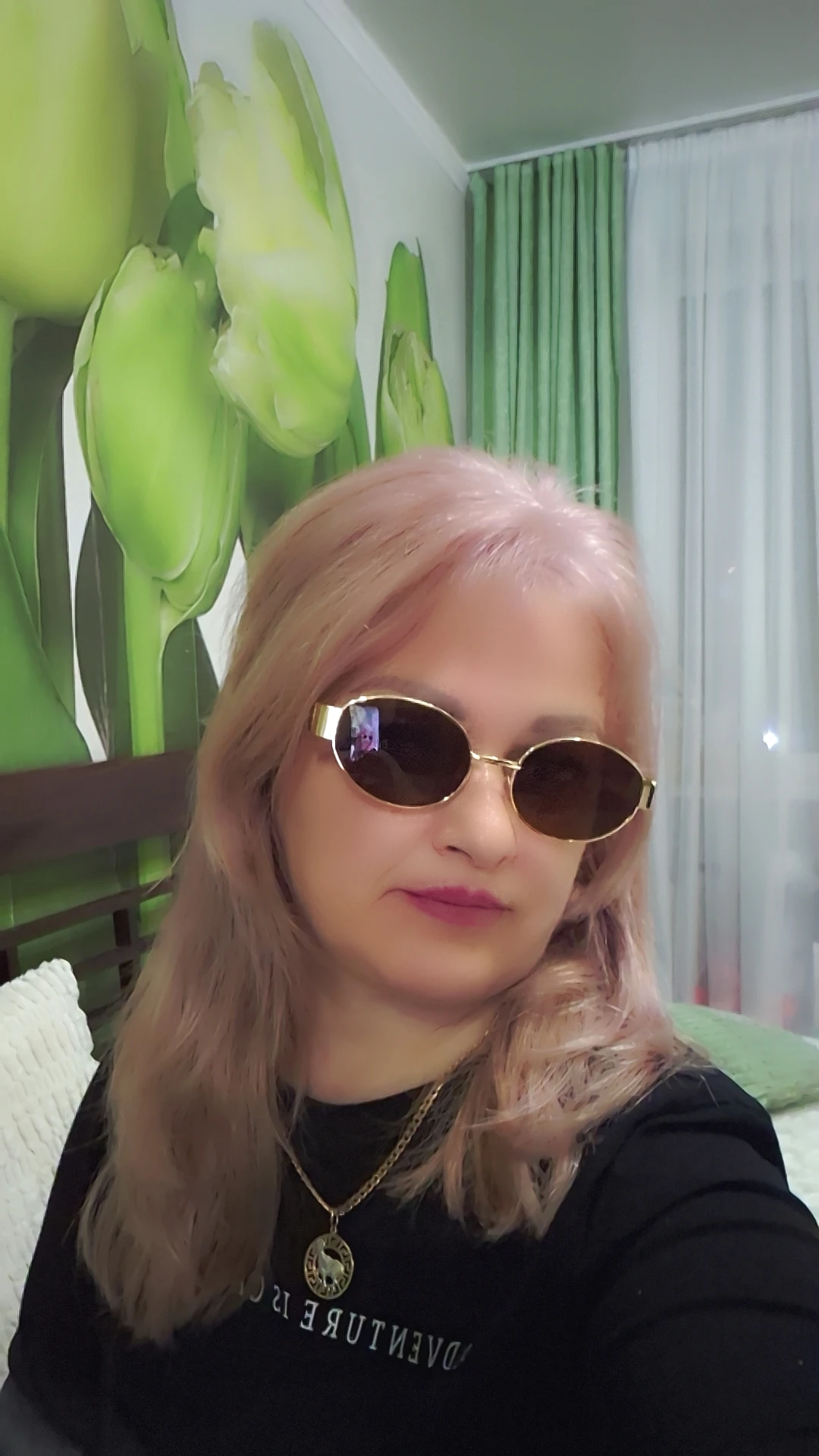 Retro Steampunk Oval Metal Sunglasses for Women photo review