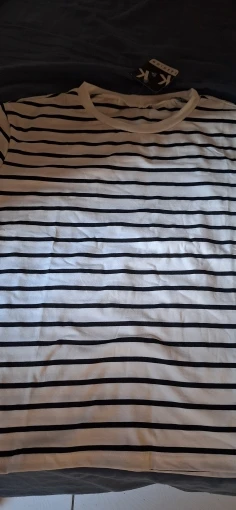 Camiseta T-Shirt Basica Listrada Respirável photo review