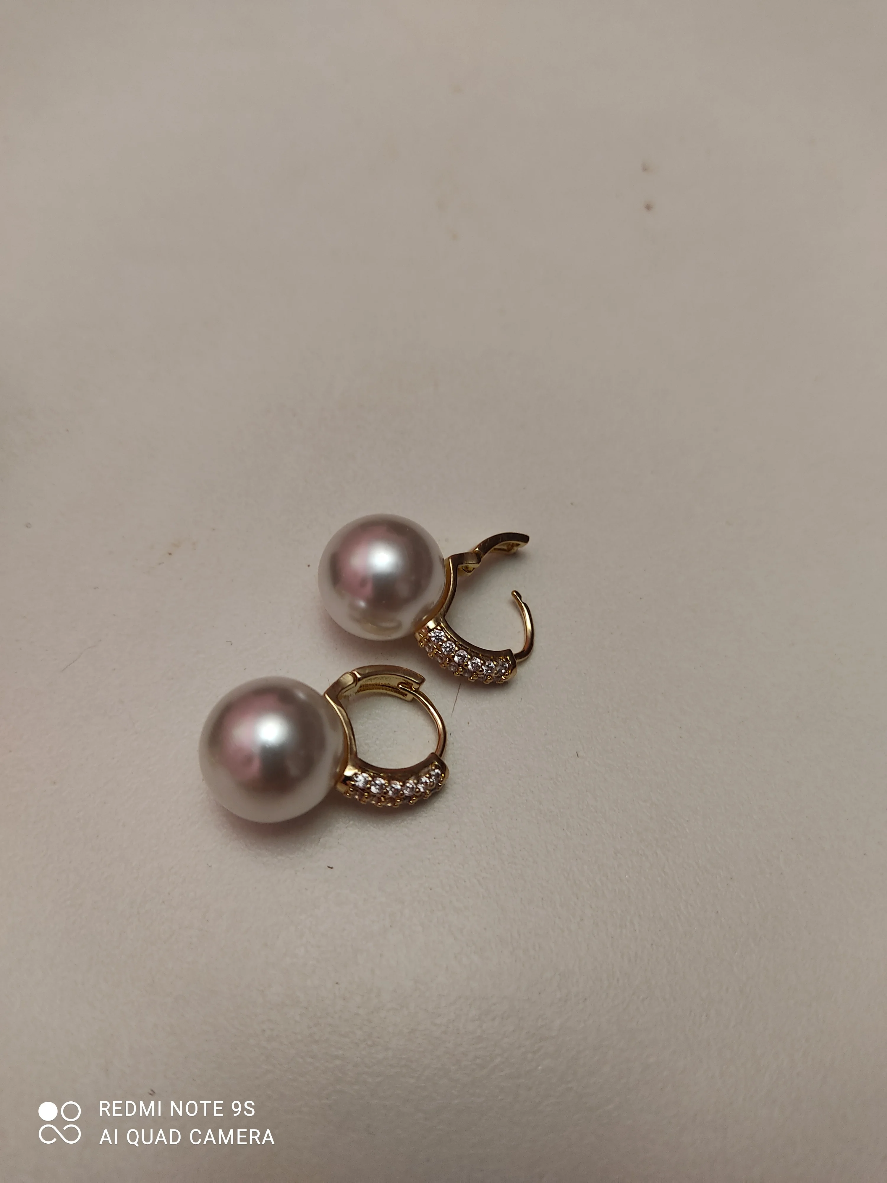 Women Cute Pearl Studs Hoop Earrings Minimalist Tiny Huggies Jewelry photo review