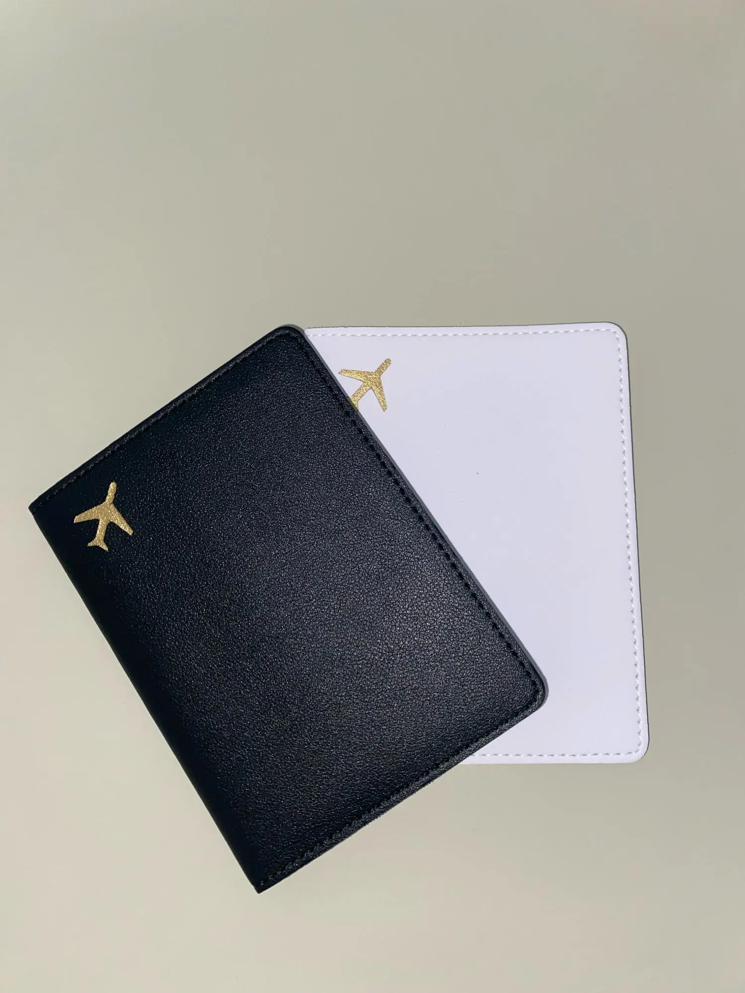 PU Leather Travel Passport Protective Case Thickened Passport Holder Case photo review
