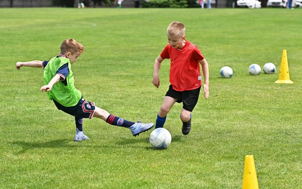 лионель месси 2012. чемпионат. футболист 2011. антона шунина 2011. роналдо реал мадрид.