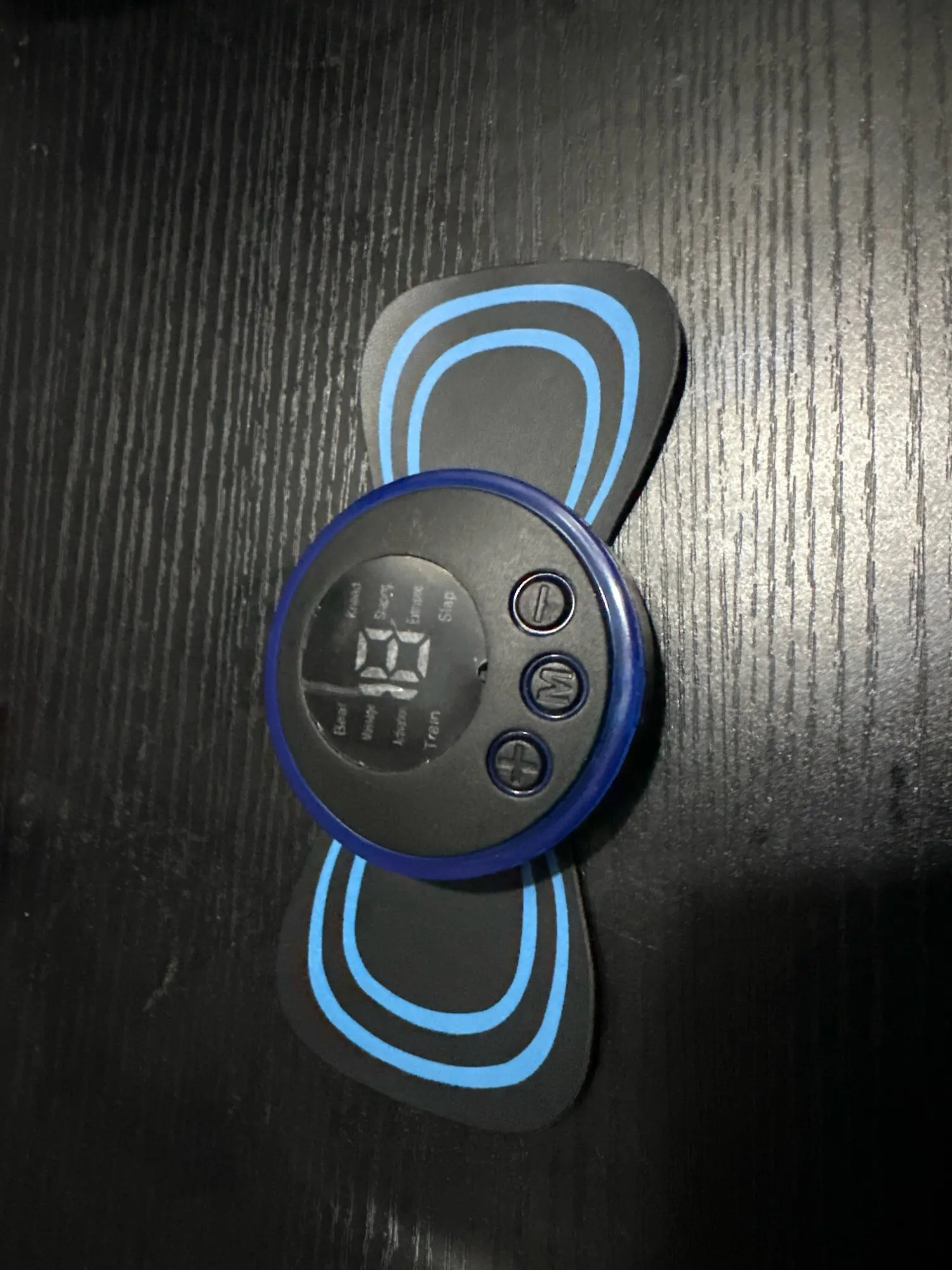 Tragbares EMS Nackenmassagegerät - Muskelstimulator für Nacken- und Rückenschmerzlinderung photo review