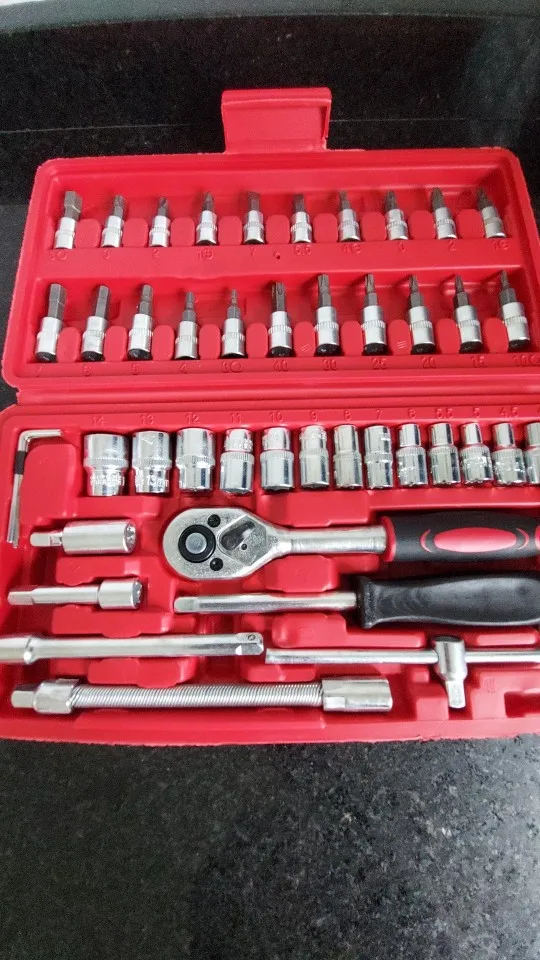Kit de Ferramentas 46 Peças com Soquetes e Chave Catraca Reversível