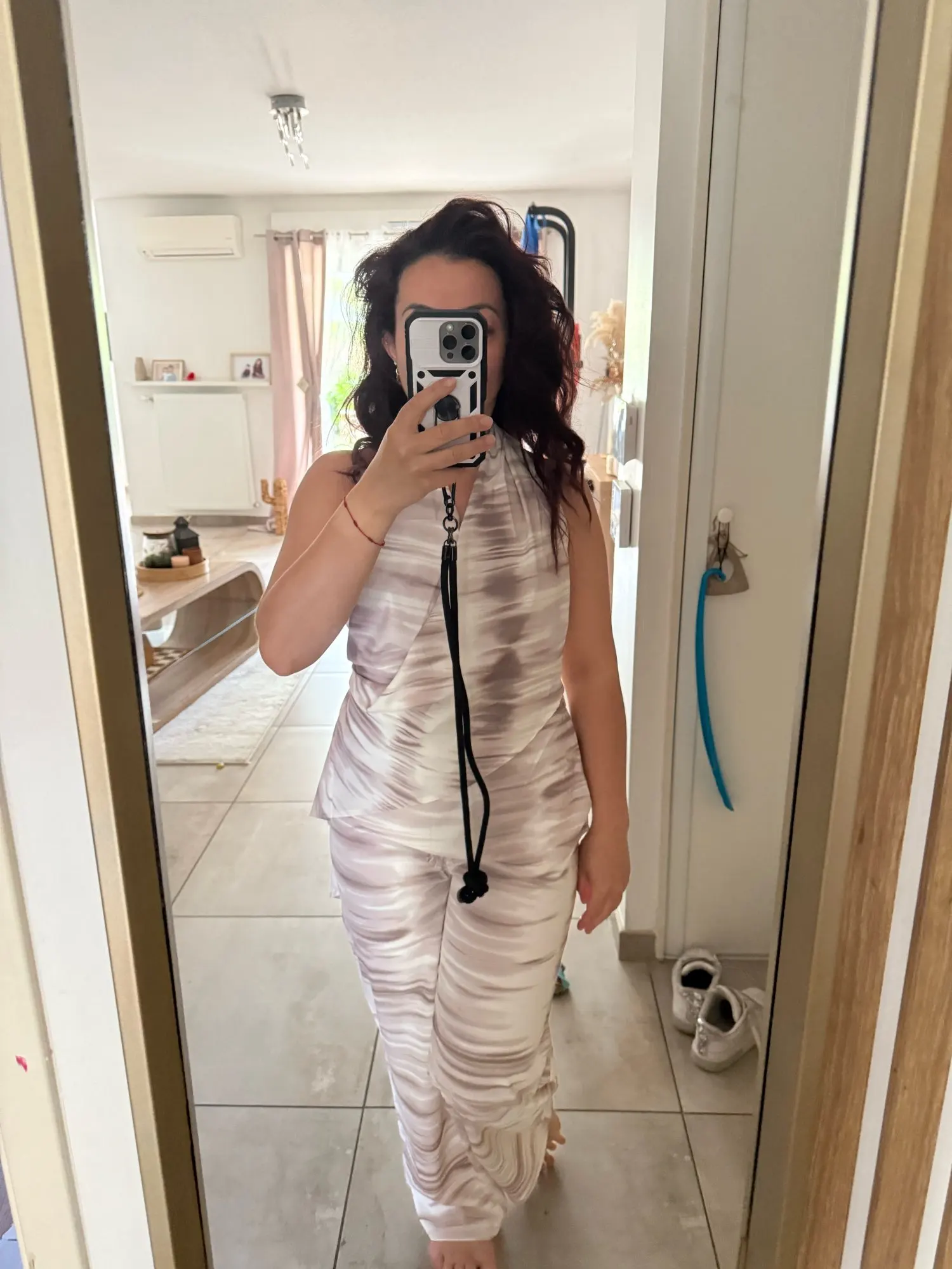 Women's Tie-Dye Backless V-Neck Top and High Waist Wide Leg Pants Set photo review