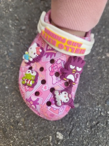 Crocs Hello Kitty Rose photo review