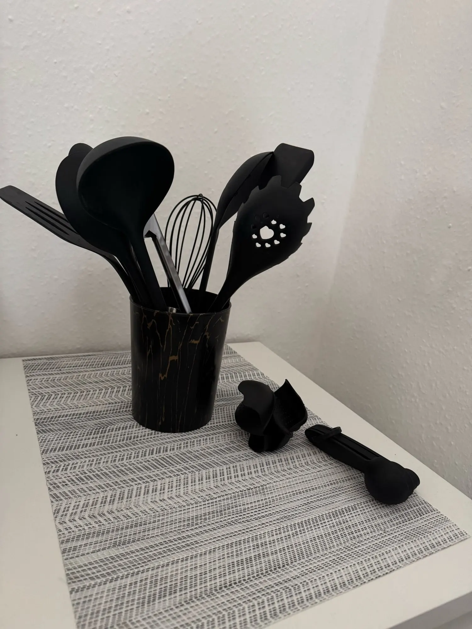Rosa 18 Stücke Food Grade Silikon Küche Kochgeschirr Utensilien Turner Spachtel Messlöffel Praktisches Kochwerkzeug Küchenutensilien Set photo review
