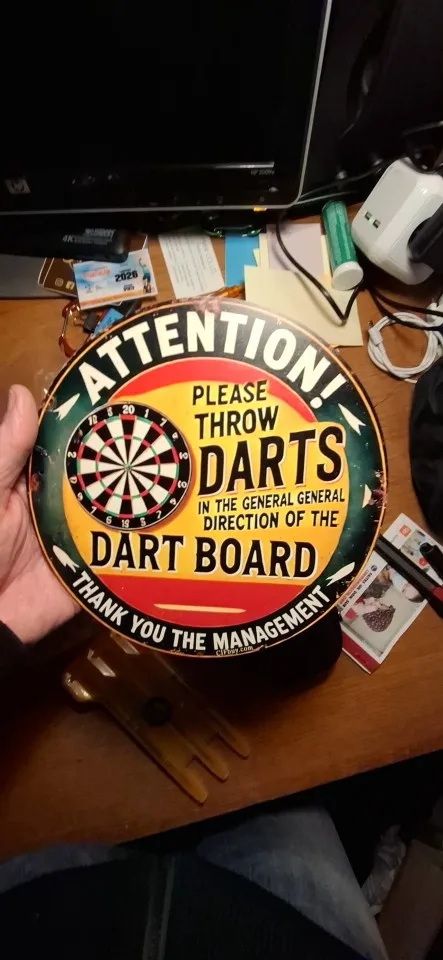 Plaque Métal Déco Fléchettes Vintage – Art Mural Rétro Salle de Jeux photo review
