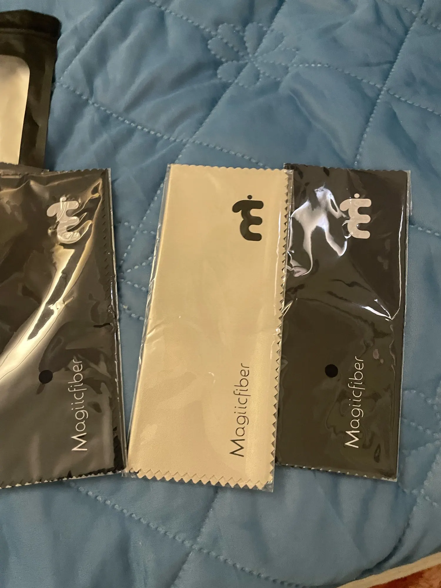 Microfiber Cleaning Cloths Premium Cloths for Phone Cleaning Glasses Lenses Screens and More photo review