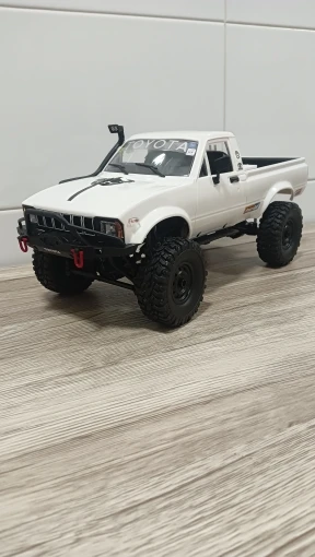 WPL C24-1 Full Scale RC Car 1:16 2.4G 4WD Rock Crawler Electric Buggy Climbing Truck LED Light On-road 1/16 For Kids Gifts Toys photo review