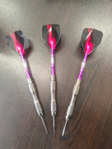 Fléchettes Acier Inoxydable 24g – Lot de 3 Ailettes Aurore Rouge Anti-Chute photo review