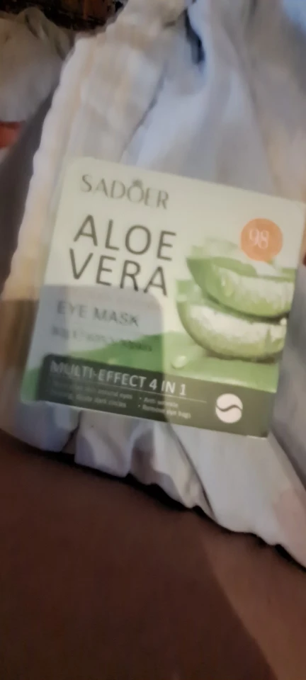 Aloe Vera Collagen Eye Mask for Dark Circles & Patches photo review