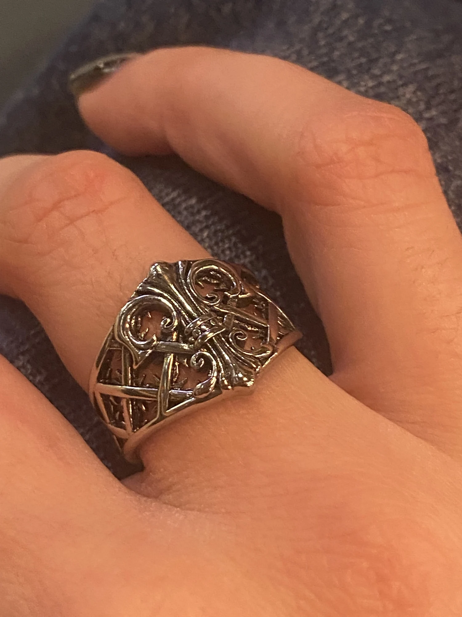 Nocturnal Veil Ring