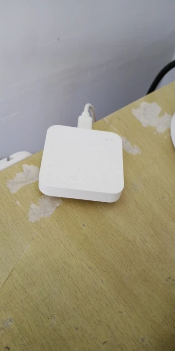 Tuya ZigBee 3.0 Smart Hub, Wireless/Wired Gateway Bridge for App Voice Remote Control, Works with Alexa Google Home Assistant photo review