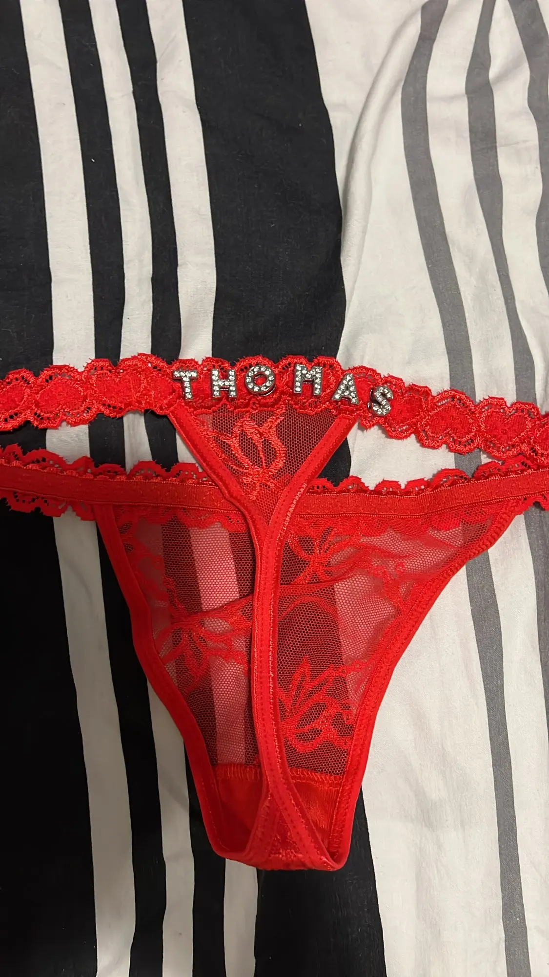 CrystalCharm – Personalisiertes Spitzen-Tanga-Set für heiße Momente photo review