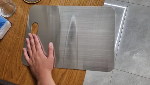 Silver Slice - La planche à découper durable en inox