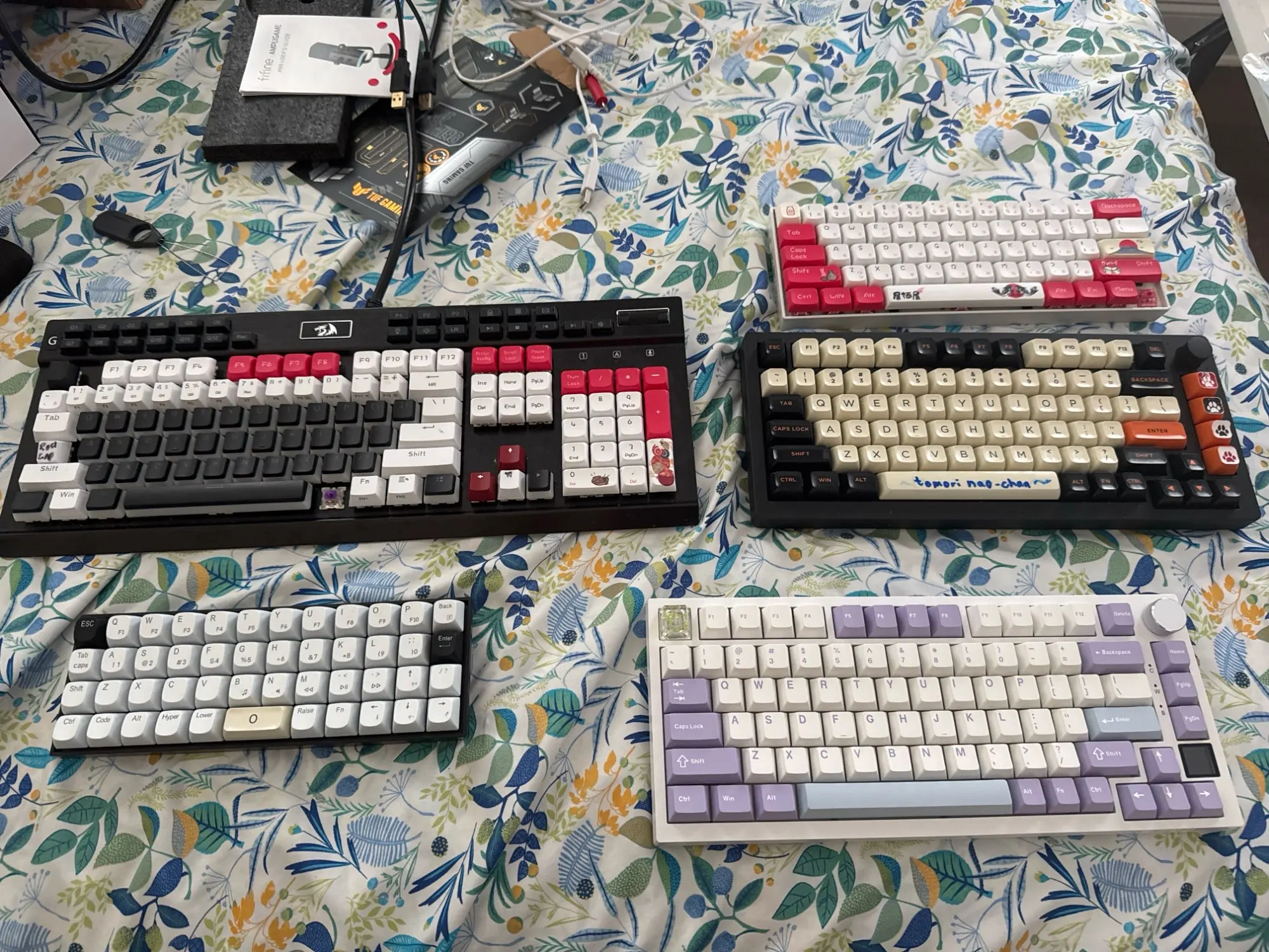 AJAZZ AK820/AK820Pro Mechanical Keyboard TFT Screen Multifunctional Knob Gaming Keyboard Wired/2.4GHz/BT Connect PC Keyboard photo review