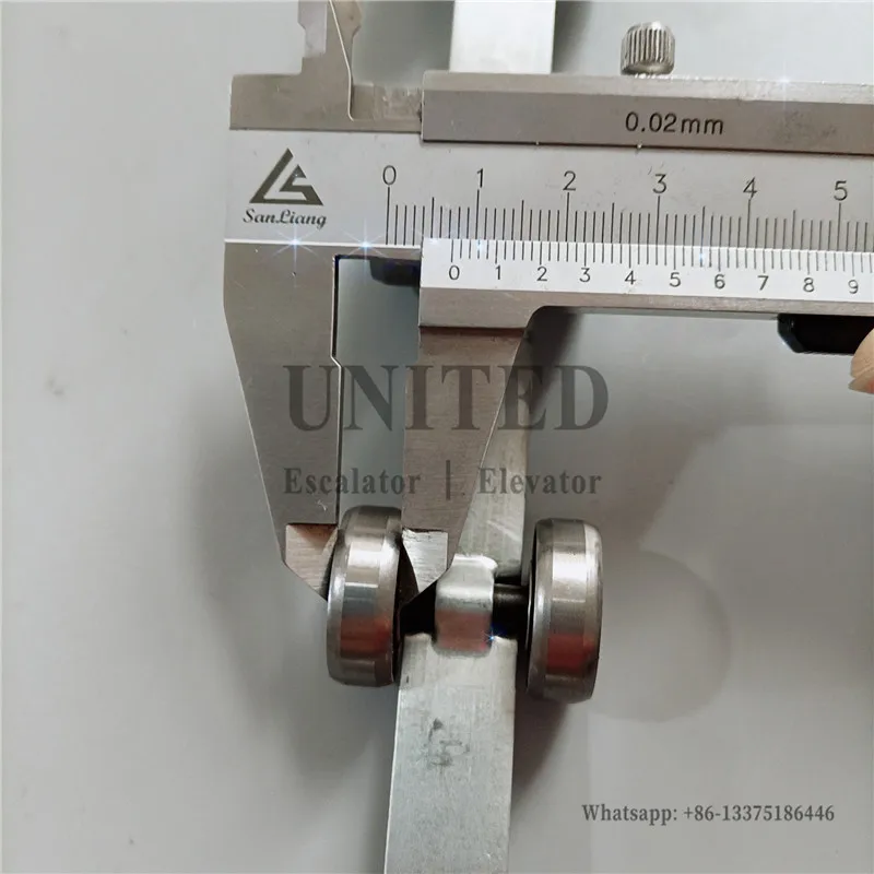 4pcs 1737525800 Escalator Handrail Newel Chain 24 Pairs of Bearings Escalator Spare Parts