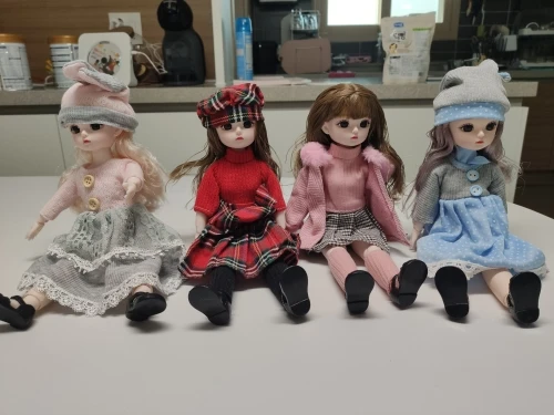 30cm Bjd Doll 12 Moveable Joints 1/6 Girl's Dress 3D Brown Eyes Toy with Clothes Shoes Kids Toys for Girl Children Gift photo review
