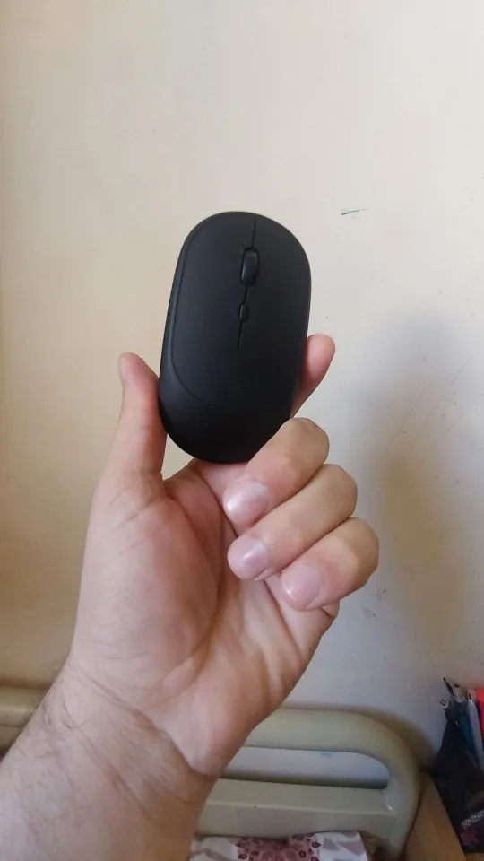 Rechargeable 2.4GHz Bluetooth Silent Gaming Mouse photo review