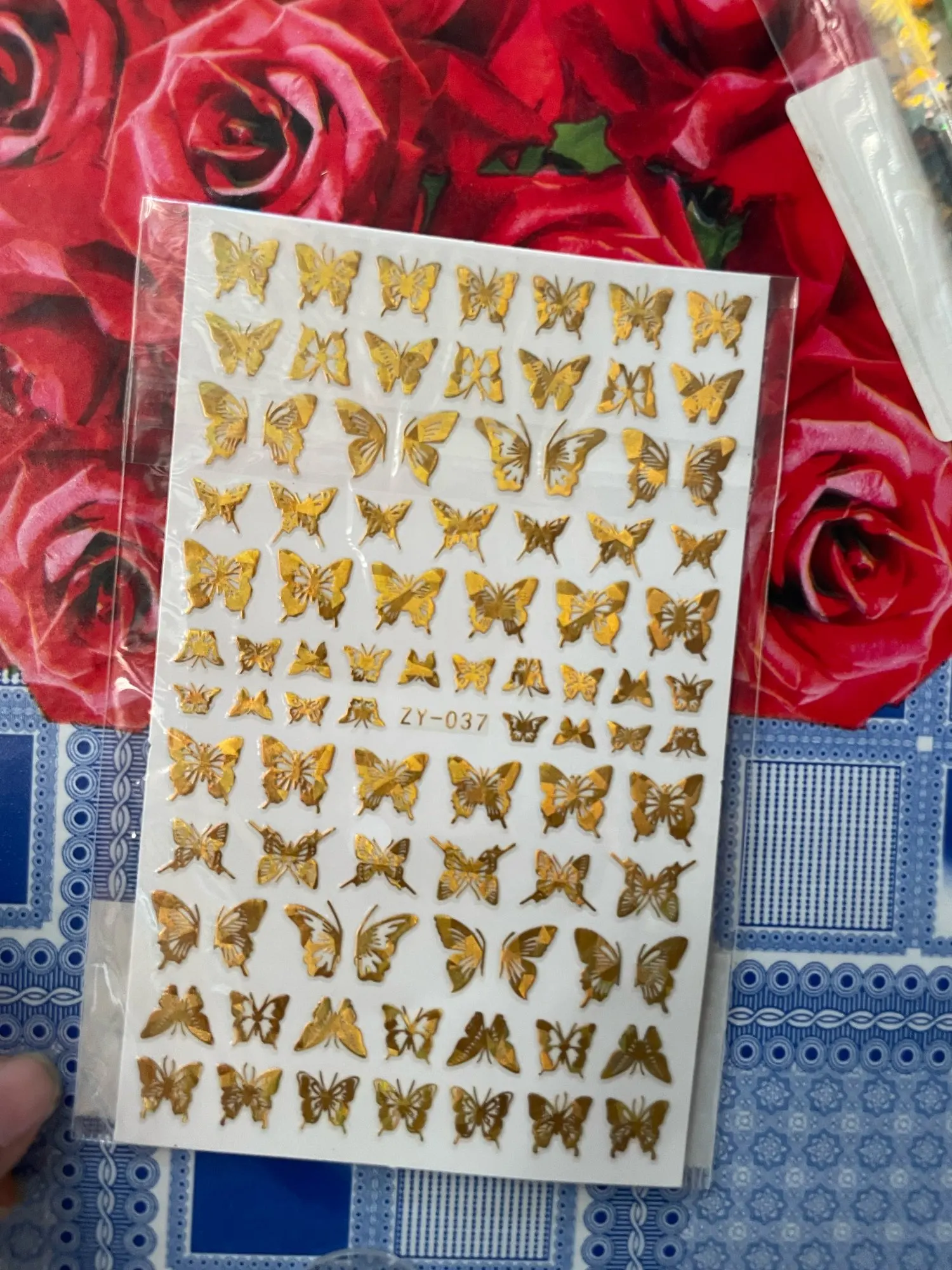 1 st ihålig fjärilsmanikyr Bronzing Laser Stickers 3D Stereo Nail Art Dekal Dekorationsverktyg Holografi Transfe Shimmer photo review