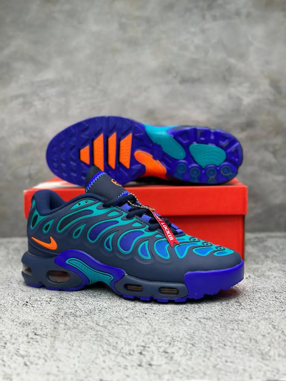 nike air max plus blue and pink