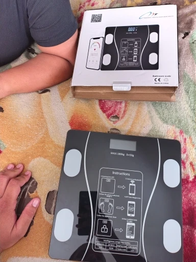Balança Corporal Bioimpedância Profissional Bluetooth - Neverdie Store photo review