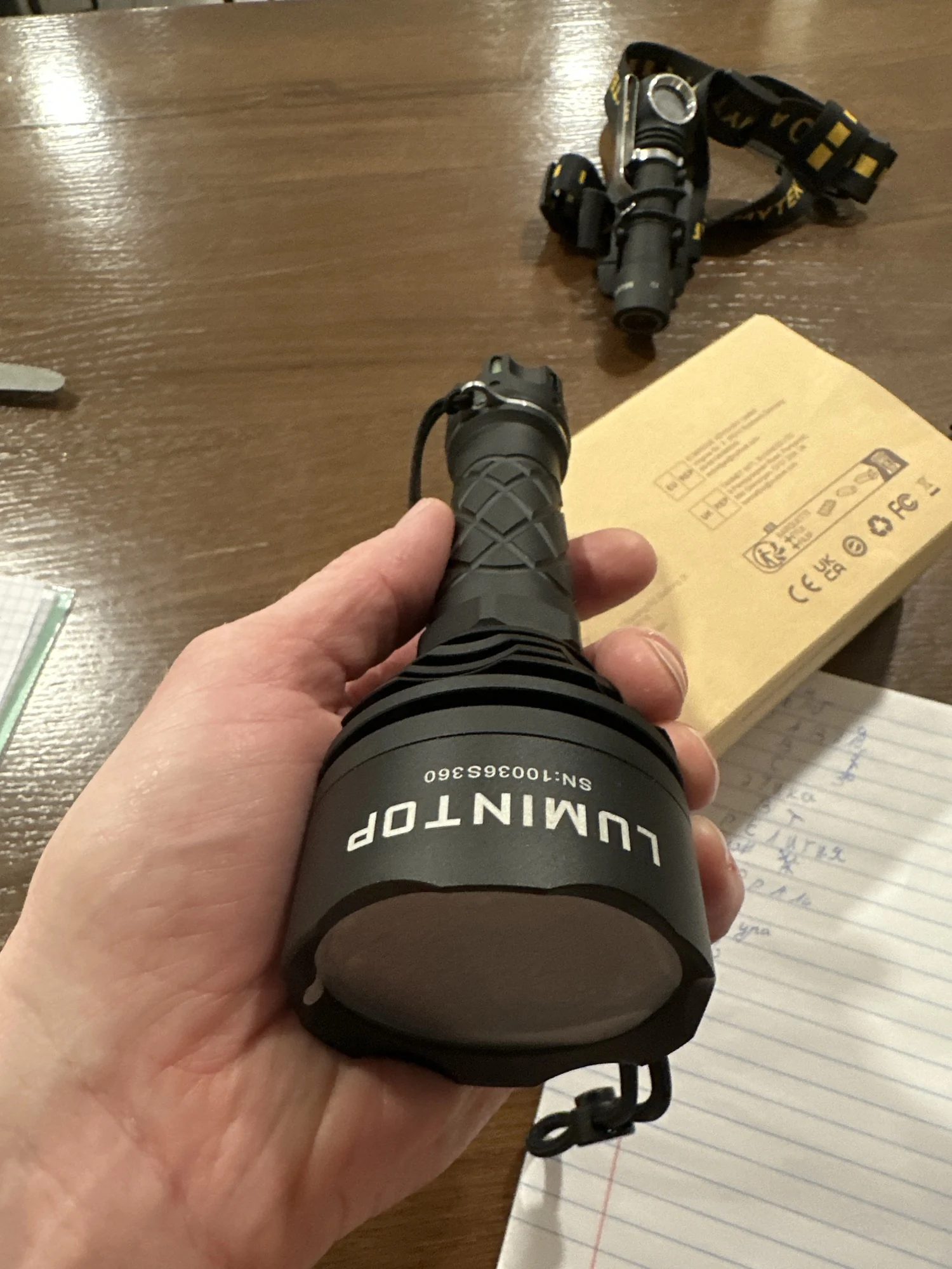 THOR 3 LEP flashlight 21700 battery support 2500 meters long