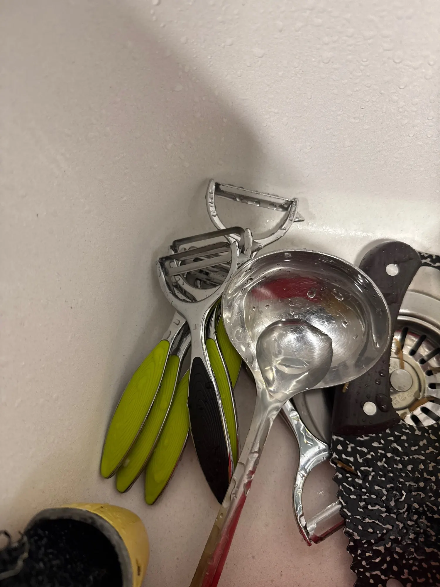 1/2 PCS Stainless Steel Multifunctional Vegetable Peeler and Shredder Shredder Potato Carrot Grater photo review