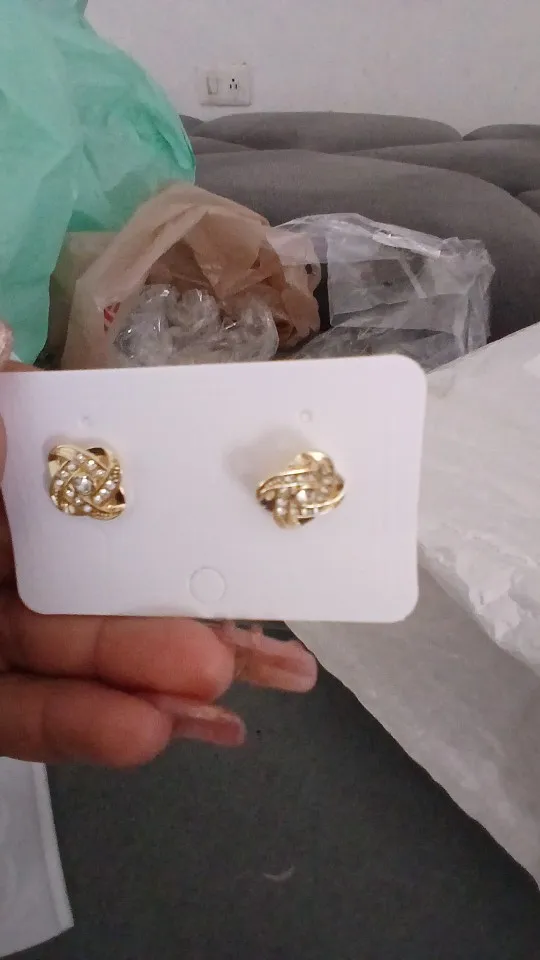 Light Luxury Zircon Stud Earrings photo review