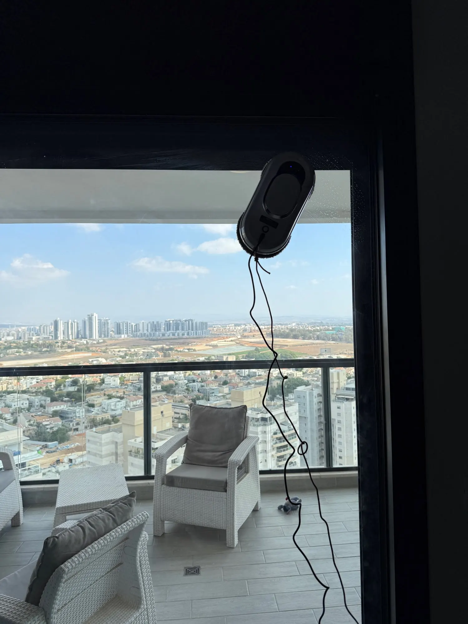 Intelligent Window Cleaning Robot Vacuum Cleaner Robot Window Cleaner Electric Glass Limpiacristales Remote Control for Home photo review