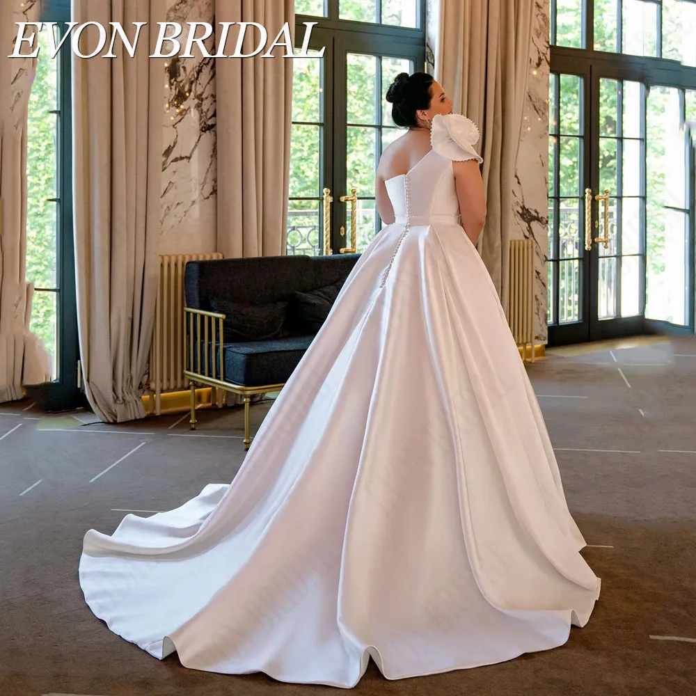 Evan Bridal vestido de novia de mujer grande sin mangas con satén