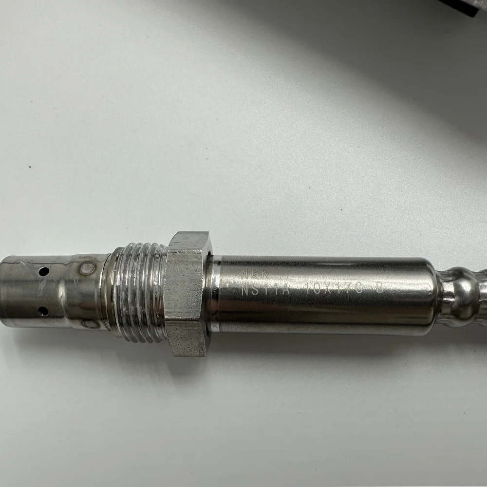 2894940 5WK96675A A034X847 Nitrox Oxygen Sensor Nox Sensor For NGK Probe For Cumminss VOLVOO D-AF XF Truckk High Quality Chip 4