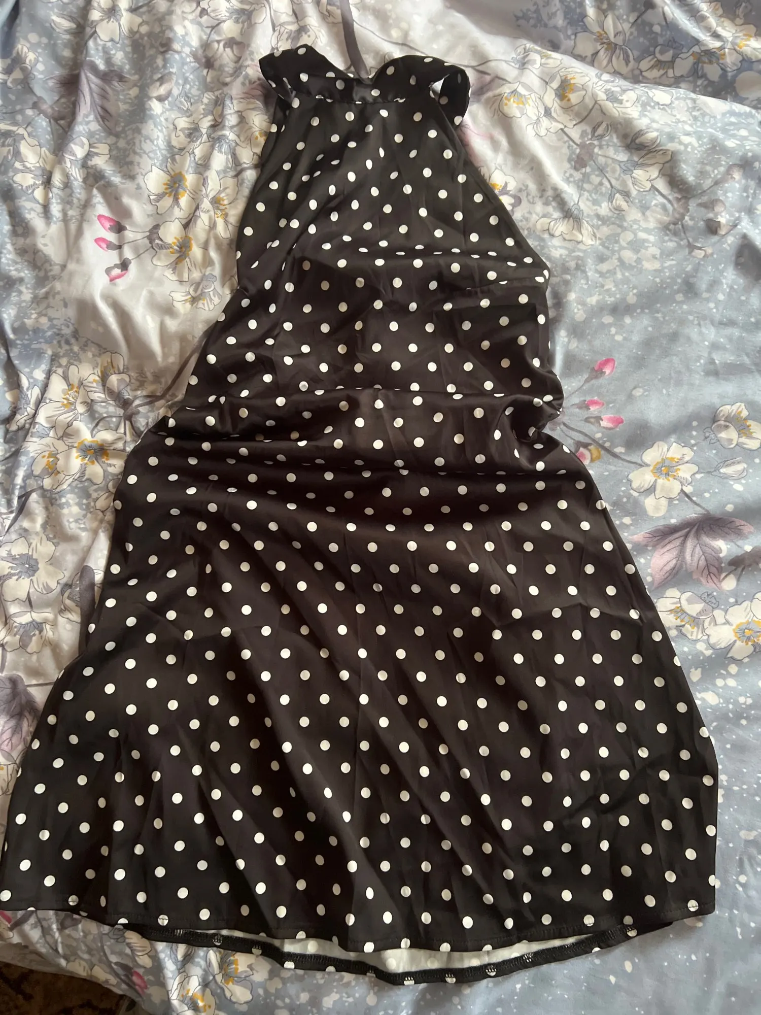 Stunning Backless Polka Dot Halter Dress - Party Ready Style photo review