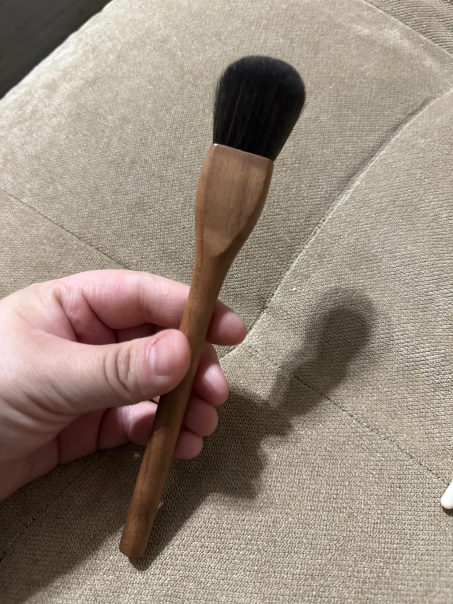 New 1Pcs European Vintage Wood Handle Makeup Brush High Quality Walnut Loose Powder Blush photo review