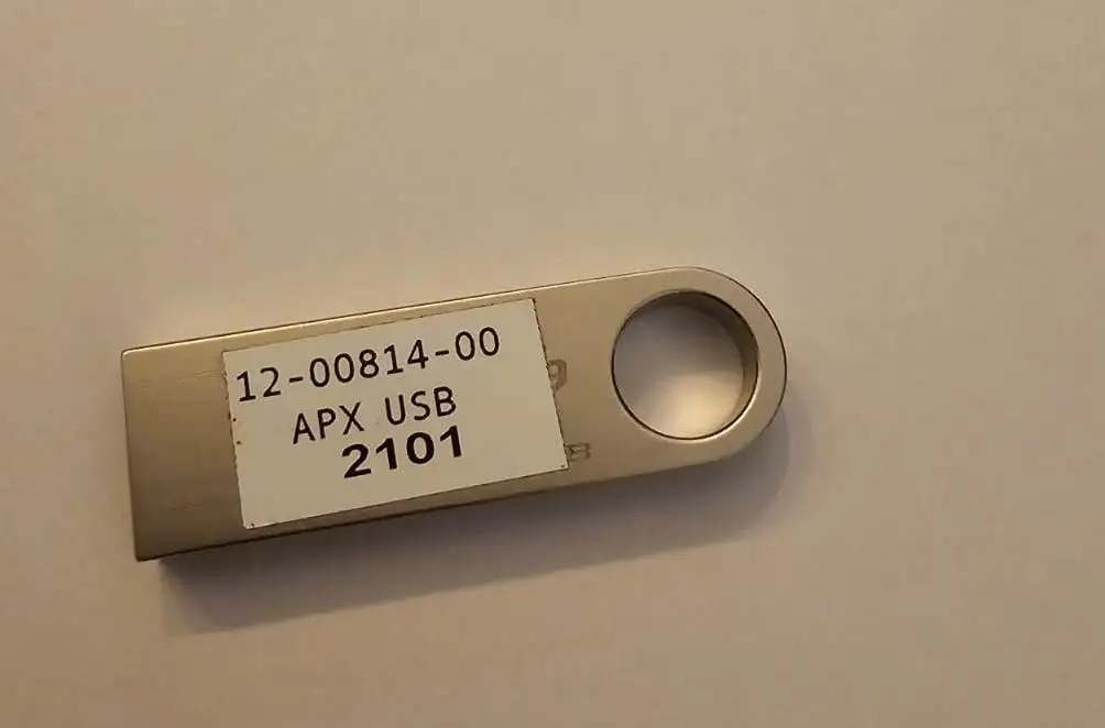 

12-00814-00 - USB флэш-накопитель APX универсальный для переноски transicold 12-00734-00