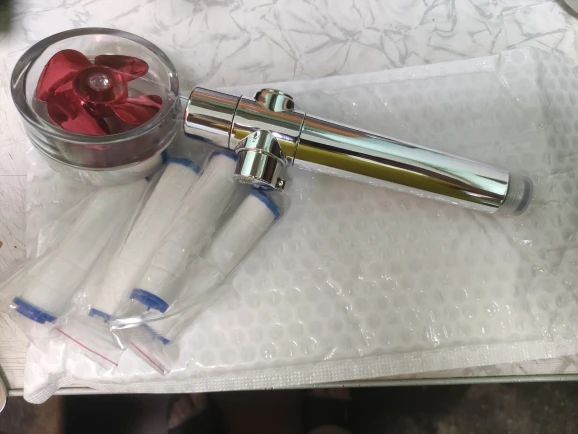 Douchette Econome avec Jet Boosté par Hélice photo review