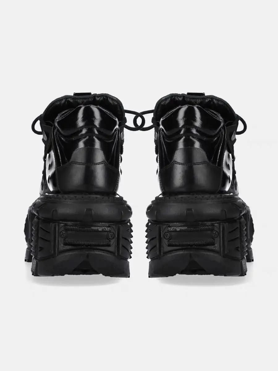 Рисунок 4 - Кроссовки в стиле New Rock Fir