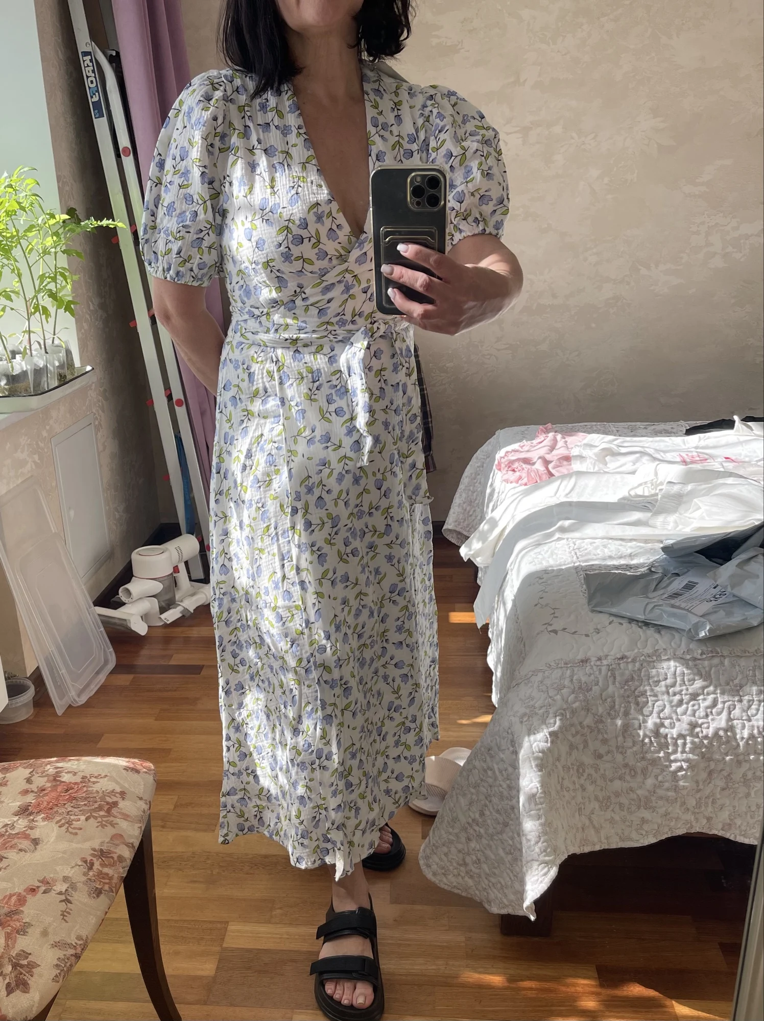 Elegant Floral A-Line Midi Dress for Summer Comfort photo review
